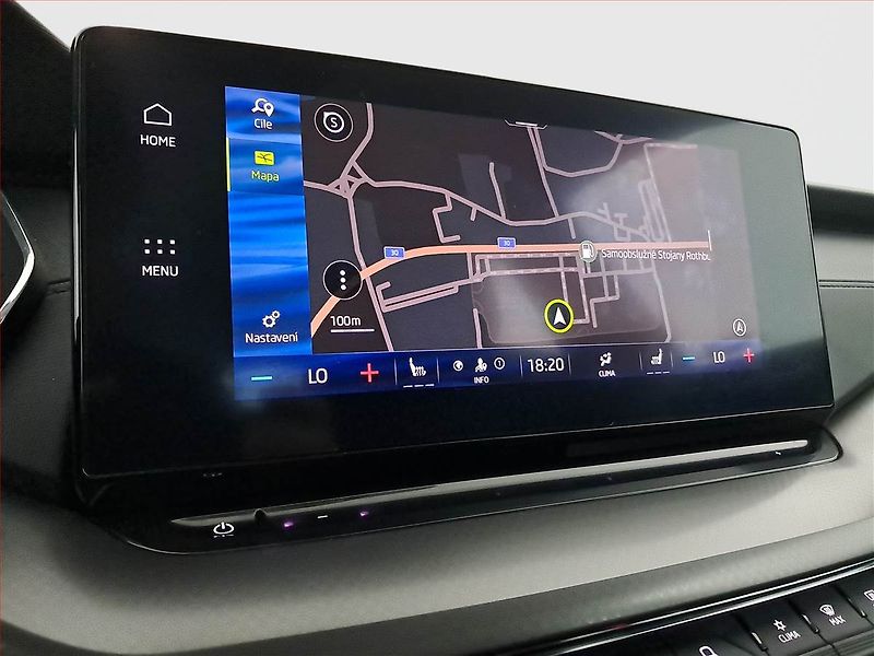 Škoda Octavia (2023) Ambition Plus 1.5 TSI - fotka 13 z 16