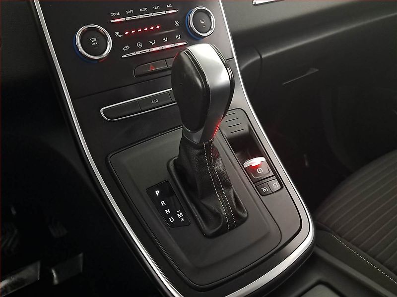 Renault Scénic (2021) 1.7 Blue dCi, Automat, Navi - fotka 13 z 19