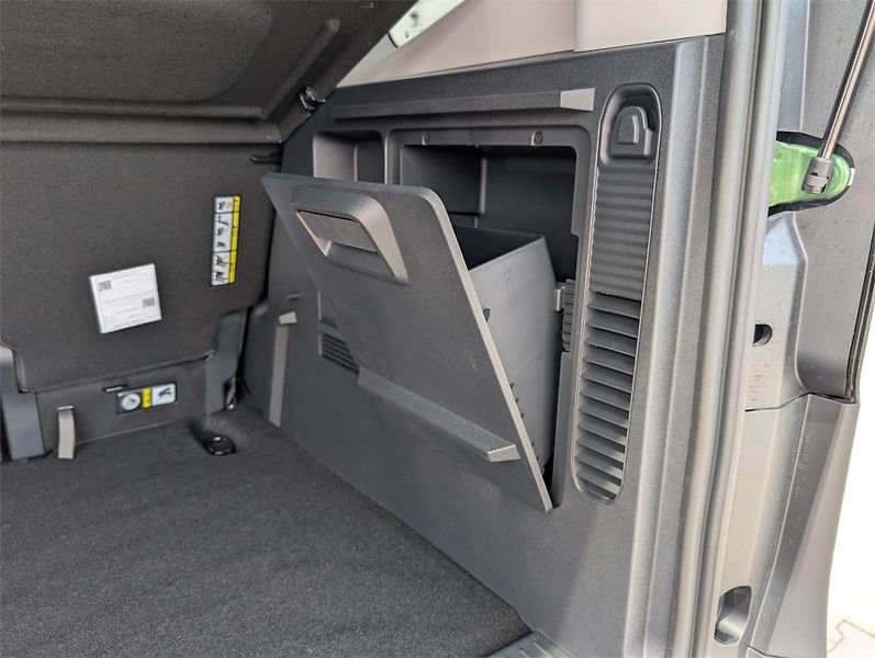 Ford Tourneo Courier (2026) Titanium, Tourneo, 43 kWh Elek - fotka 11 z 19