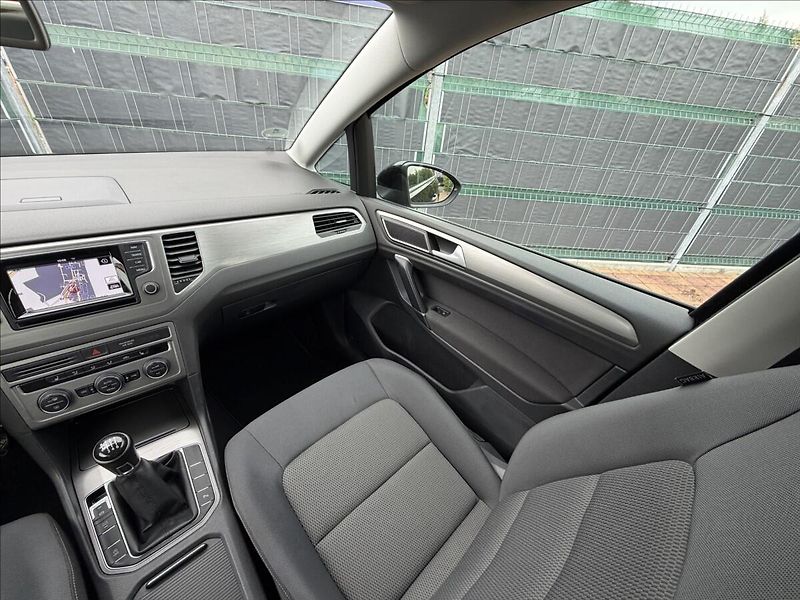 Volkswagen Golf Sportsvan 1.4 TSI Comfortline - fotka 10 z 18