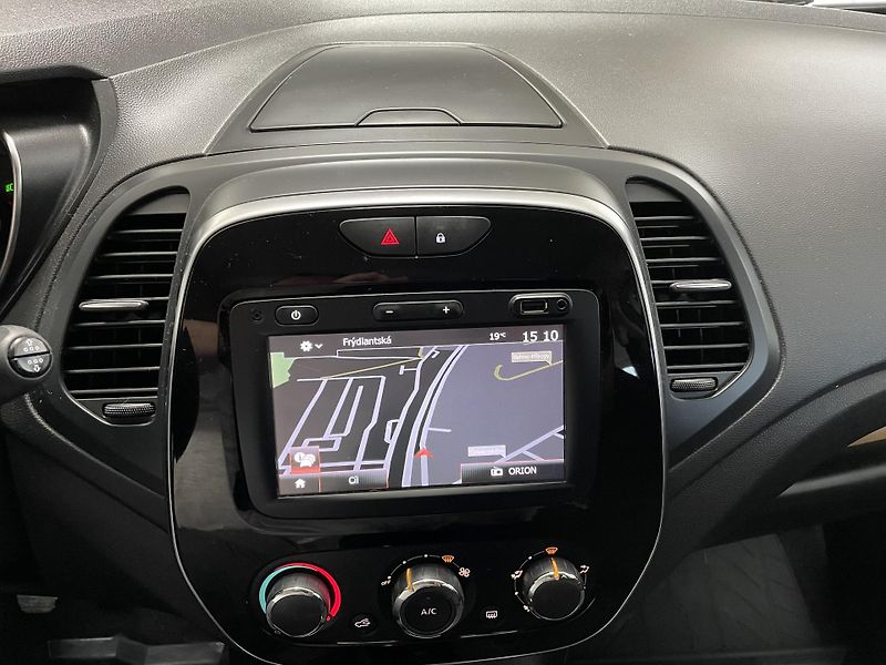 Renault Captur 0.9 TCe ČR 1.MAJ  REZERVACE  - fotka 26 z 30