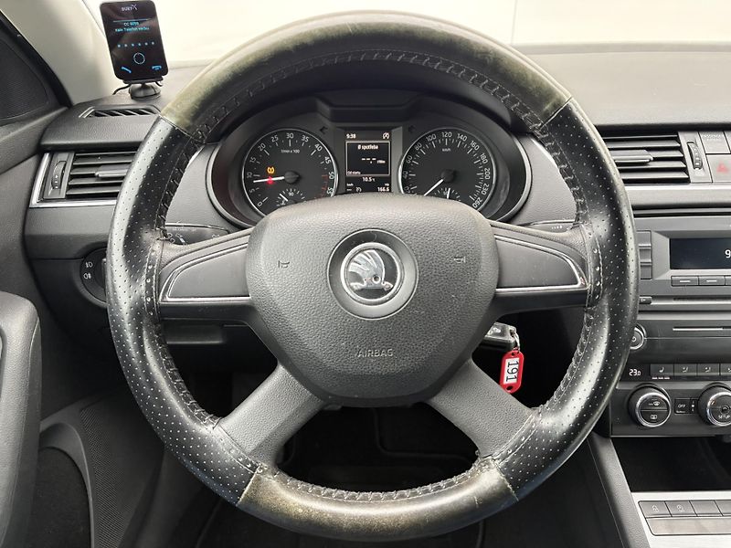 Škoda Octavia 1.6 TDI / 77 kW Ambition - fotka 14 z 20