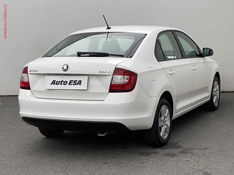 Škoda Rapid (2019) 1.0 TSi, 2.maj,ČR, Ambition - fotka 4 z 17