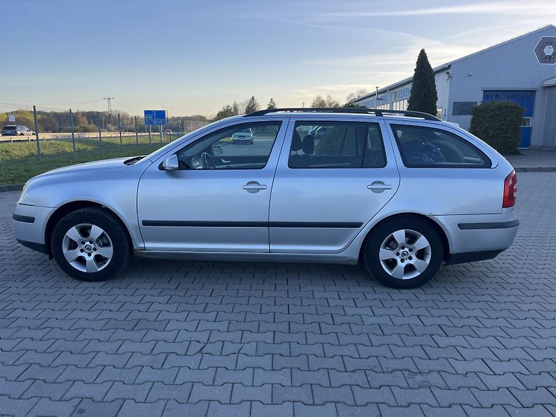 Škoda Octavia (2008) 1.6 i 75 kW LPG - fotka 8 z 12