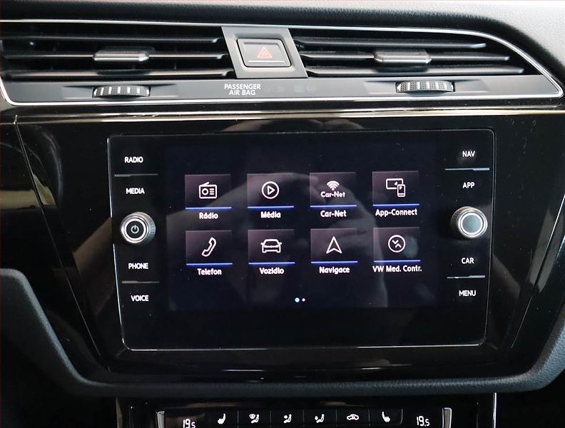 Volkswagen Touran (2017) 2.0 TDI, Automat, Navi - fotka 21 z 29