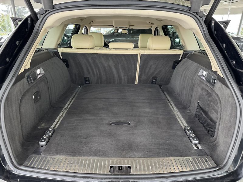 Jaguar XF 2,2d 147kW*AUT*Navi*Kamera - fotka 32 z 34