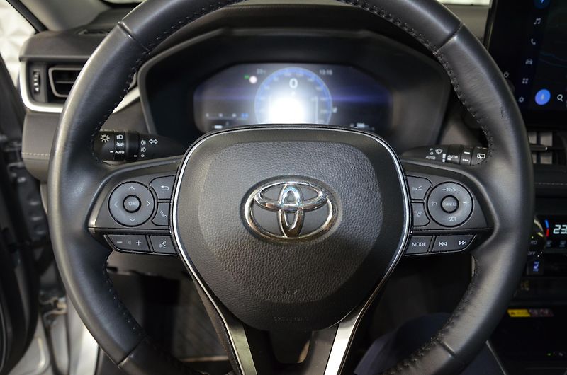 Toyota RAV4 (2023) 2.5 Hybrid Comfort 4WD AT - fotka 11 z 21
