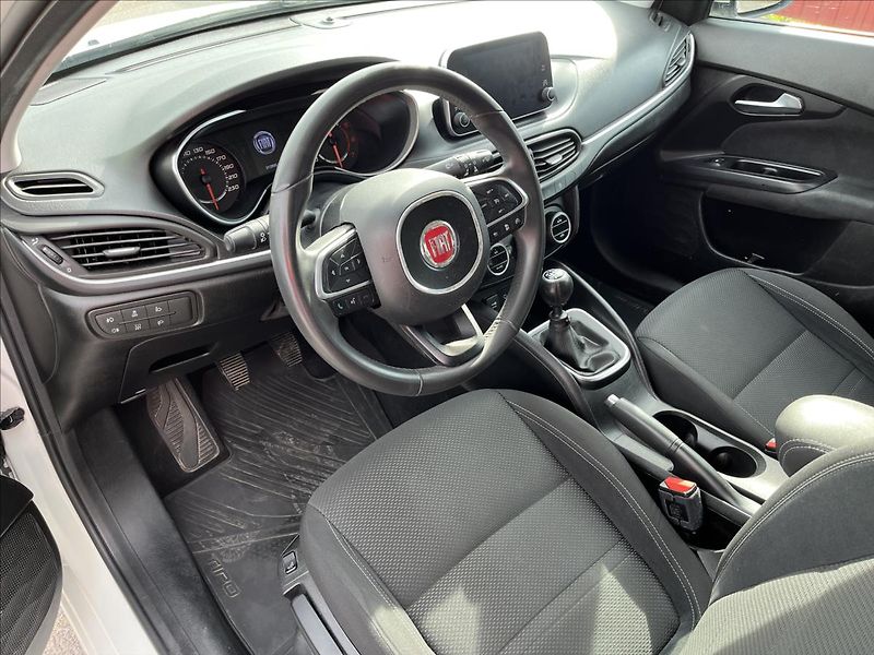 Fiat Tipo 1,6 MULTIJET ROZVODY 2xKOLA - fotka 9 z 49