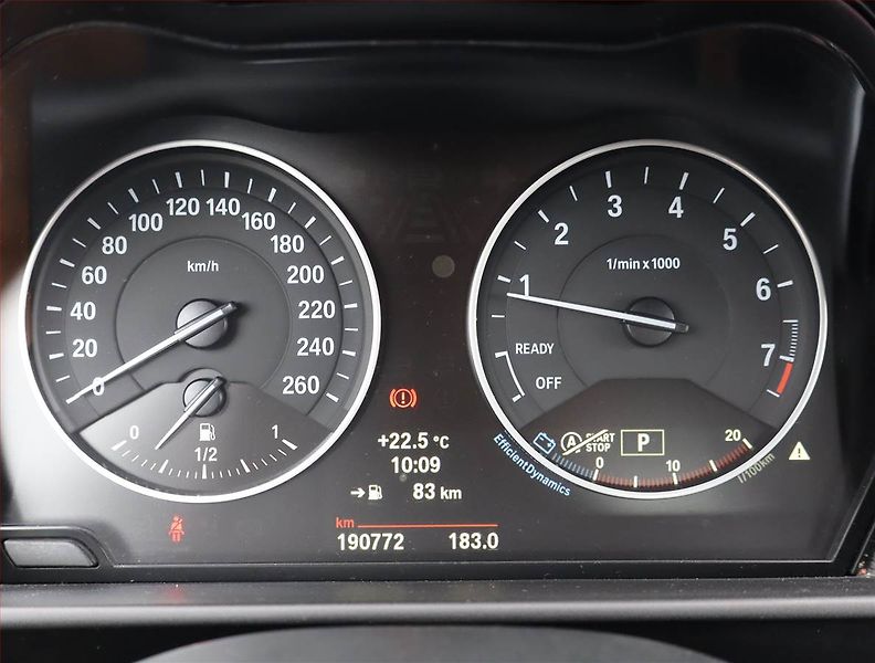BMW Řada 1 (2014) 118i, Automat, Serv.kniha - fotka 11 z 16