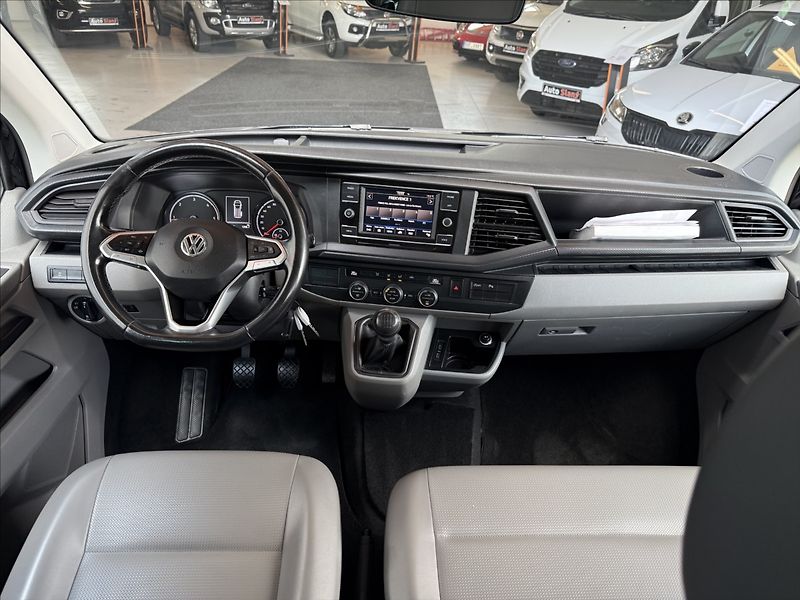 Volkswagen Caravelle 2,0 Long,110kW,4x4,po servisu - fotka 13 z 28