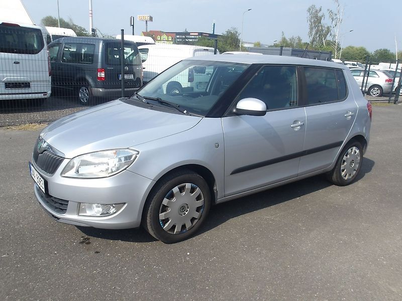Škoda Fabia 1,2TSi 63kW ČR KLIMA ! - fotka 2 z 36