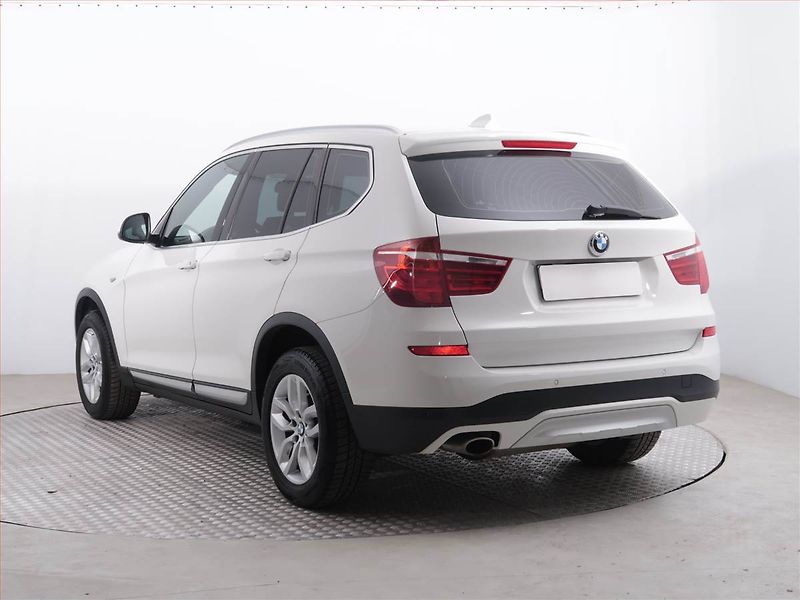 BMW X3 (2015) xDrive20d, 4X4, Automat - fotka 4 z 22