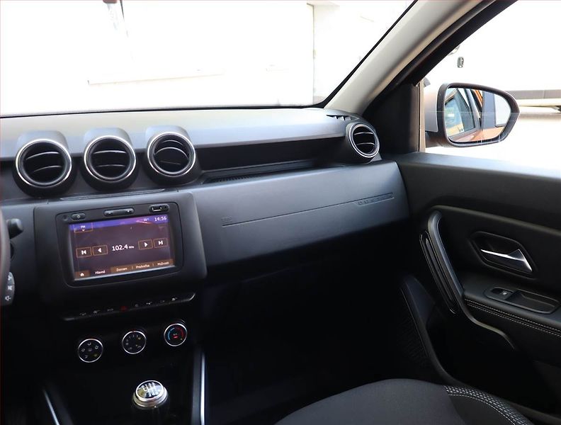 Dacia Duster (2018) 1.2 TCe, 4X4, Serv.kniha - fotka 8 z 19