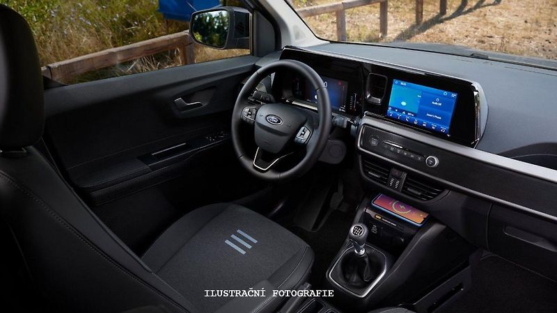 Ford Tourneo Courier (2024) Nový 1.0 EcoBoost 125k Active - fotka 3 z 3