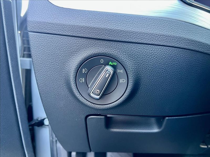 Škoda Superb 2,0 TDI DSG VIRTUAL ACC ZÁRUKA - fotka 42 z 48
