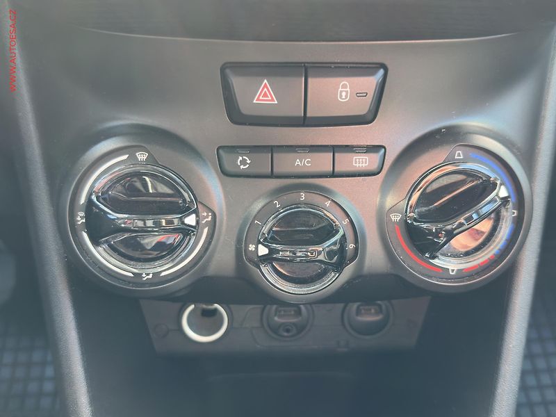 Peugeot 2008 (2014) 1.6HDi, ČR, AT, navi, AC - fotka 17 z 20