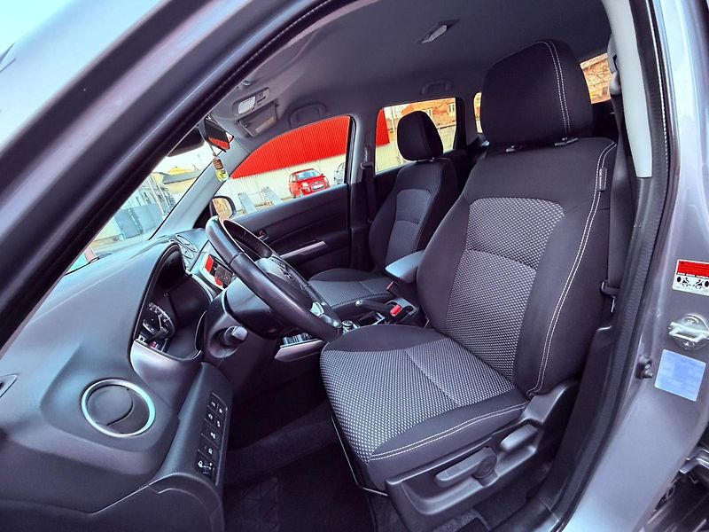 Suzuki Vitara 1.4 BoosterJet Comfort AllGrip - fotka 14 z 27