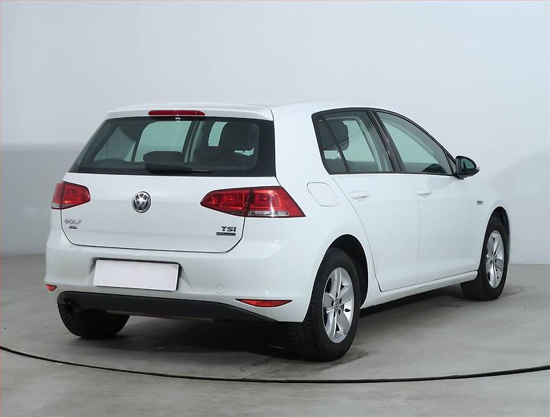 Volkswagen Golf (2013) 1.2 TSI, Tempomat - fotka 5 z 17