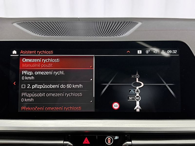 BMW Řada 3 320d xDrive LUXURY LINE, PANOR - fotka 18 z 30