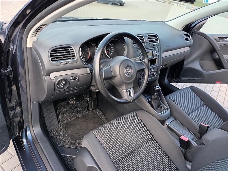 Volkswagen Golf 1,4 16V,59KW,TREND,KLIMA,VÝHŘE - fotka 19 z 50
