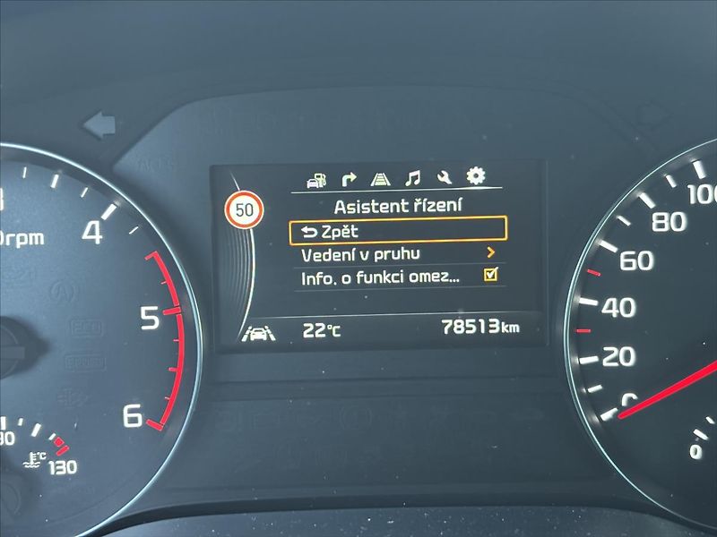 Kia Sportage 1,7 CRDi Style KAMERA TOP STAV - fotka 38 z 39