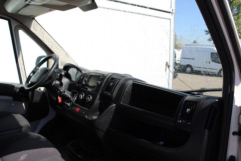Peugeot Boxer 2,2 HDI L4H3+klima Havarované - fotka 11 z 20