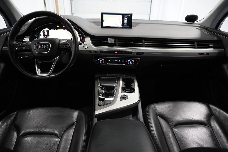 Audi Q7 3.0 TDI QUATTRO AUTOMAT - fotka 22 z 33
