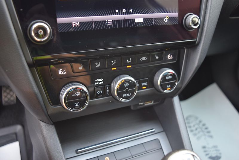 Škoda Octavia (2019) 1.5TSI 110kw CLEVER FULL LED  - fotka 25 z 48
