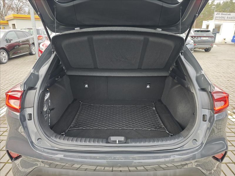 Kia XCeed 1,5 T-GDI 7DCT automat  TOP - fotka 12 z 21