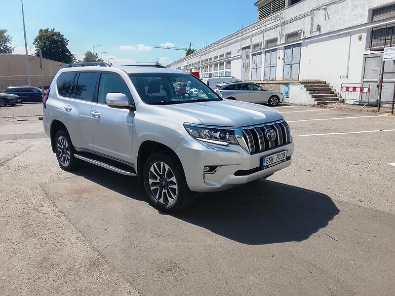 Toyota Land Cruiser (2024) - fotka 2 z 11