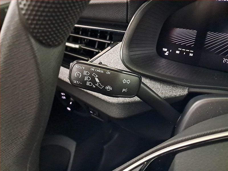 Škoda Kamiq (2024) 1.0 TSI, ČR,1.maj, Serv.kniha - fotka 18 z 19