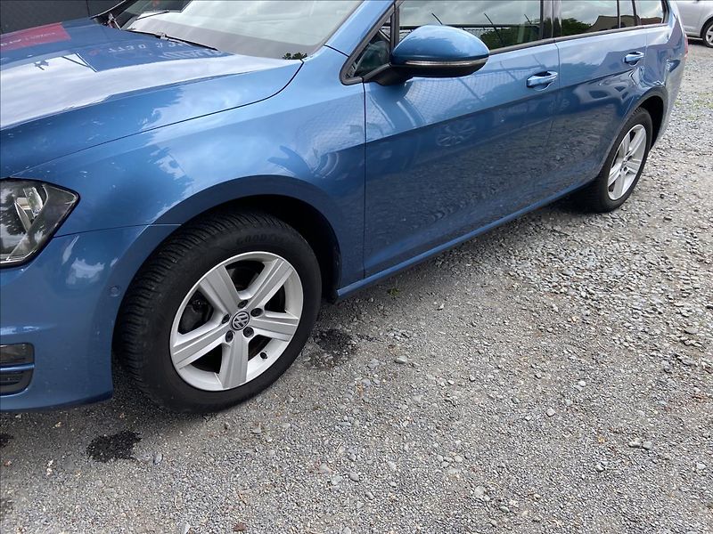 Volkswagen Golf 1,4 TSi REZERVACE  Serviska,Pa - fotka 37 z 50