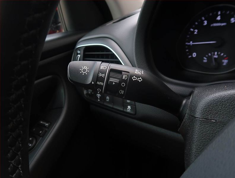 Hyundai i30 (2022) 1.0 T-GDI, ČR,1.maj - fotka 16 z 21