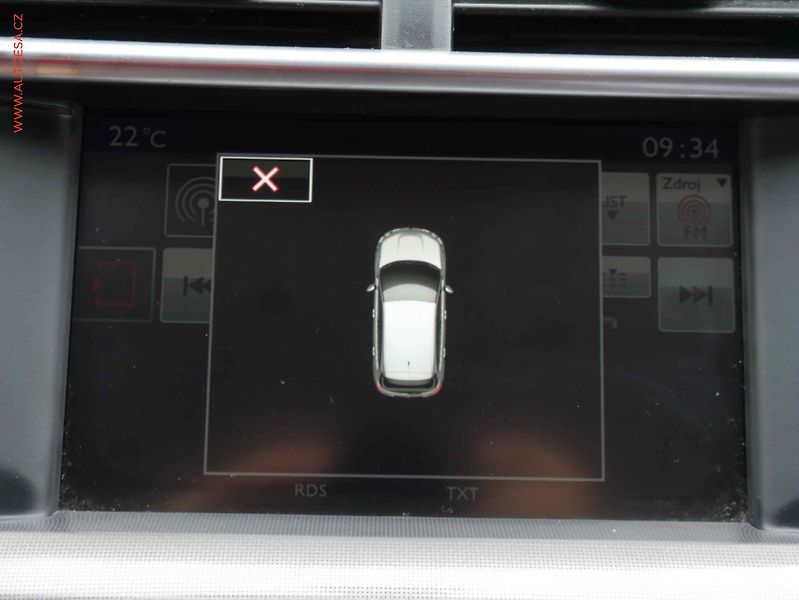 Citroën C4 (2016) 1.2 PT, ČR, AC, navi, park - fotka 17 z 19