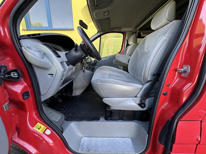 Opel Vivaro (2004) 1.9CDTI/74kW *SPACÍ VESTAVBA  - fotka 6 z 36