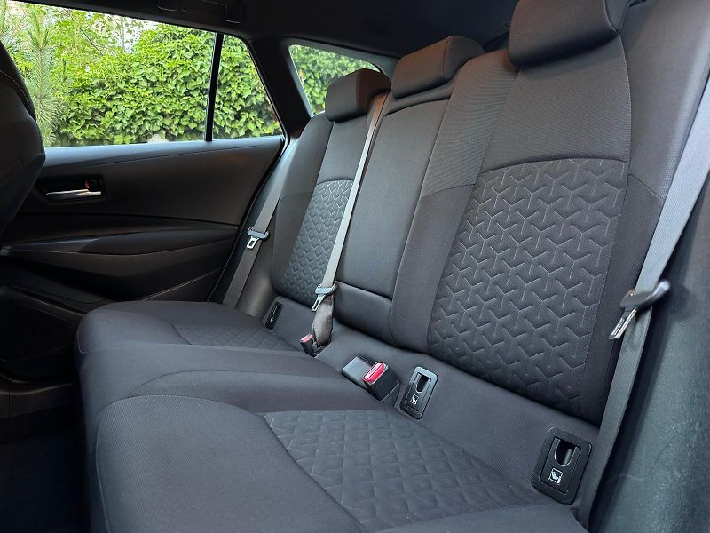 Toyota Corolla 1.8E-Cvt Comf Sports 1.MAJ.DPH - fotka 19 z 29