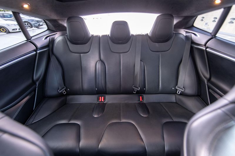 Tesla Model S (2017) 90D, nabíjení zdarma, FSD - fotka 27 z 37