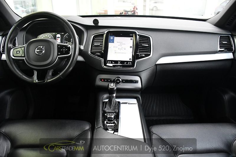 Volvo XC90 D5 AWD MOMENTUM ČR - fotka 17 z 39