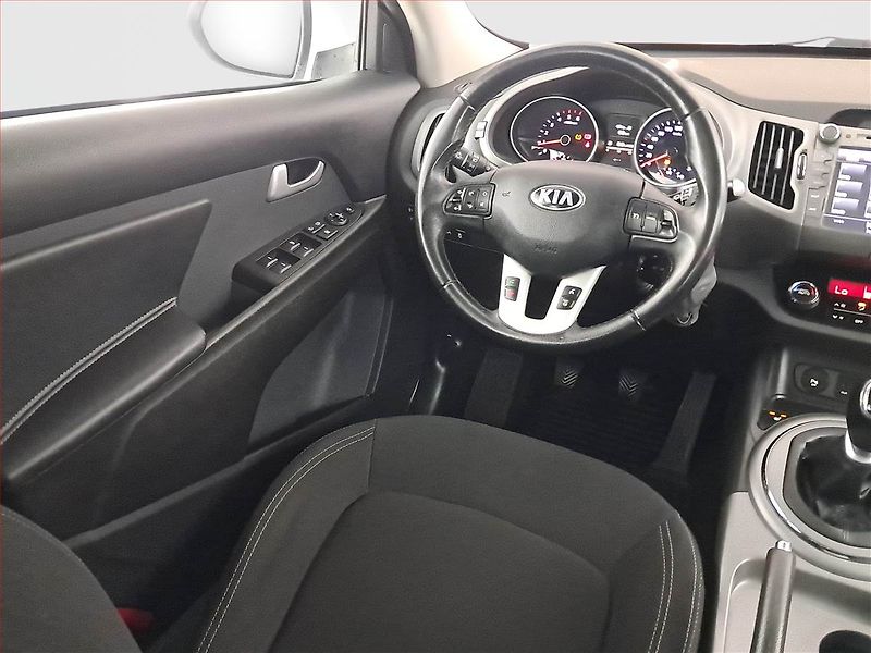 Kia Sportage (2015) 2.0 CRDi, 4X4, Navi, Tempomat - fotka 7 z 21