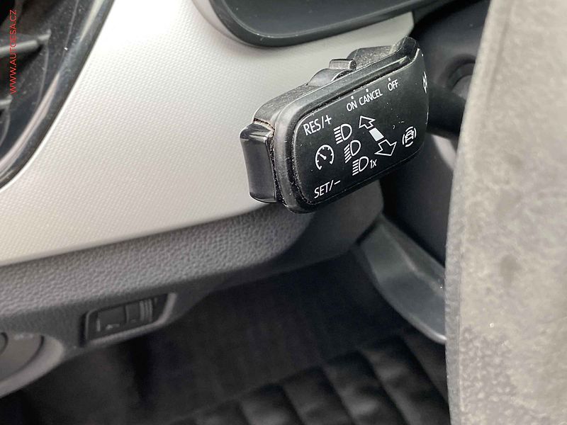 Škoda Scala (2019) 1.0 TSi, 1.maj,ČR, Ambition - fotka 13 z 18