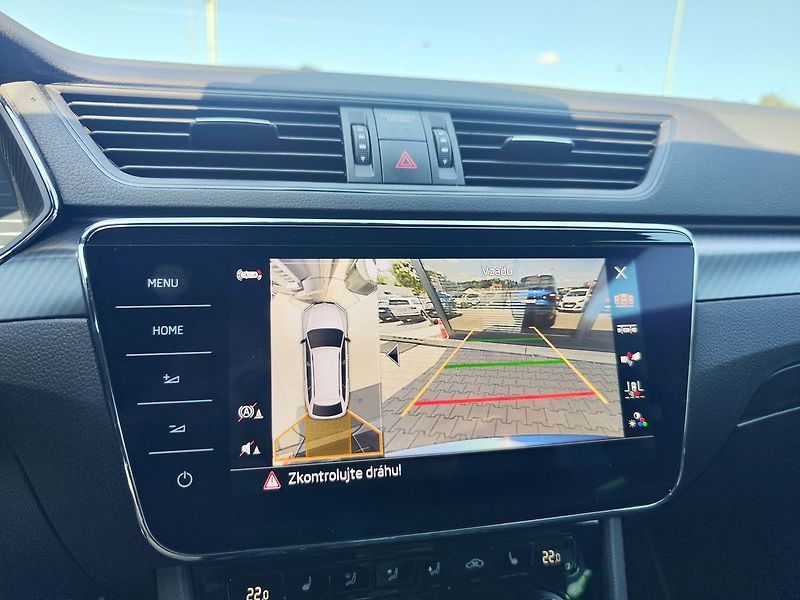 Škoda Superb 2.0 TDI/147kW Sportline DSG 4x - fotka 24 z 36