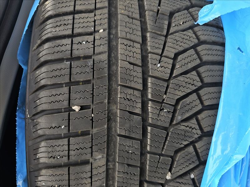 Volkswagen Tiguan Allspace 2,0 TDi R LINE DSG  4X4 NAVI - fotka 33 z 45