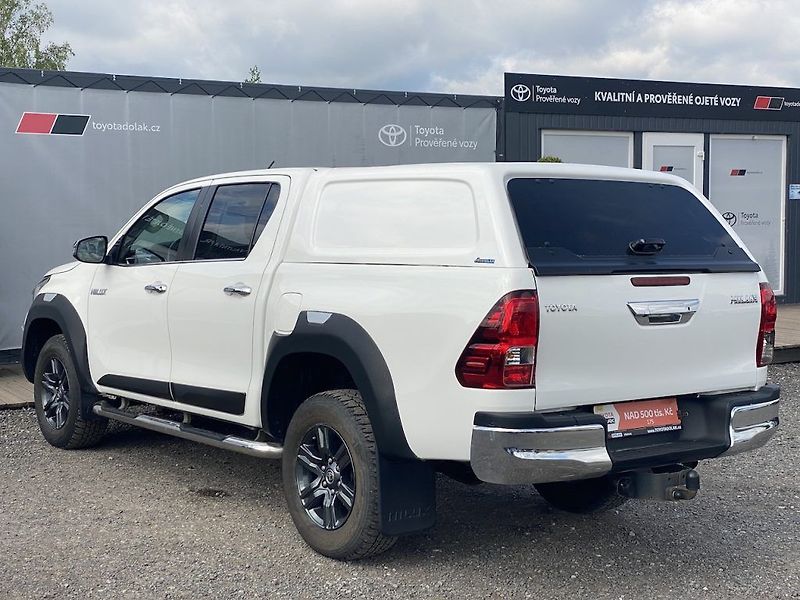 Toyota Hilux 2.4D, ČR, Active, tažné, 4x4 - fotka 5 z 32