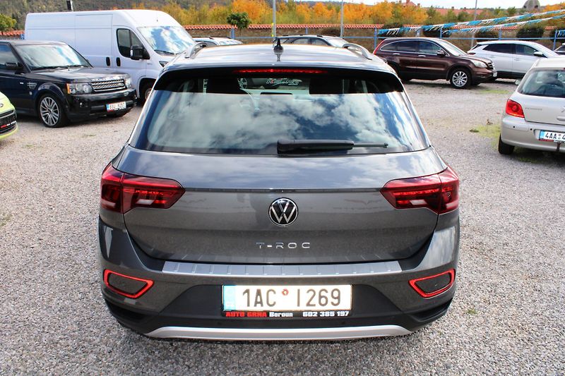 Volkswagen T-Roc (2024) 1,5TSI DSG LED ADAPT.TEMPOMAT  - fotka 6 z 21