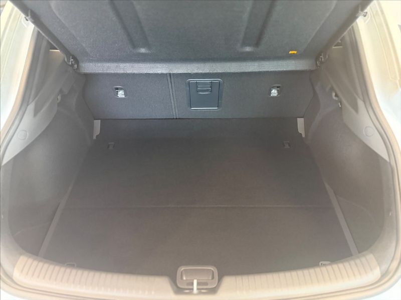 Hyundai i30 1,5 T-GDI GO NLINE! AT - fotka 15 z 15
