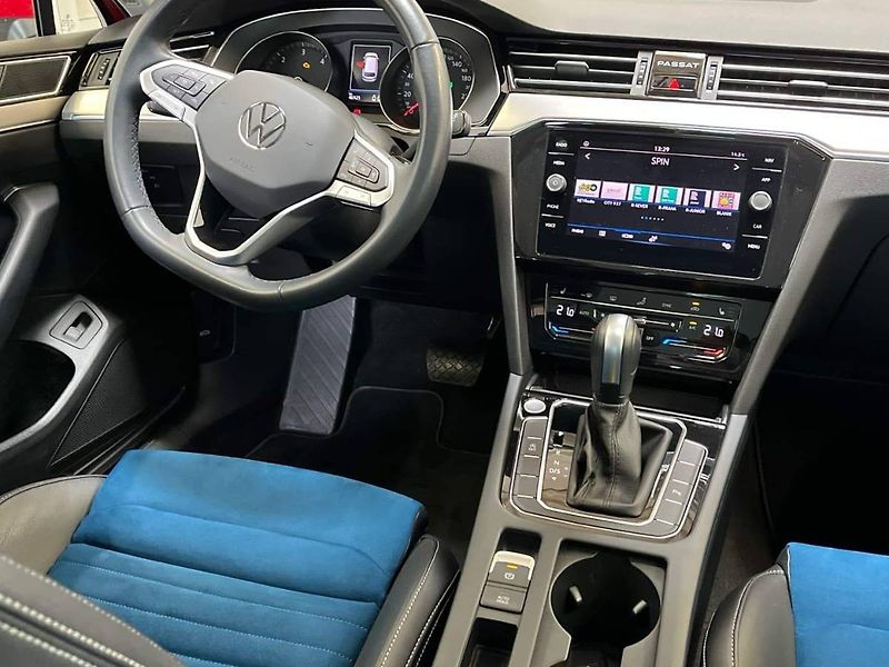 Volkswagen Passat (2024) 2.0 TDI 110kW BMT DSG Elegance - fotka 5 z 20