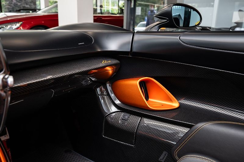 McLaren Ostatní One of 149/Lift/Karbon - fotka 10 z 31