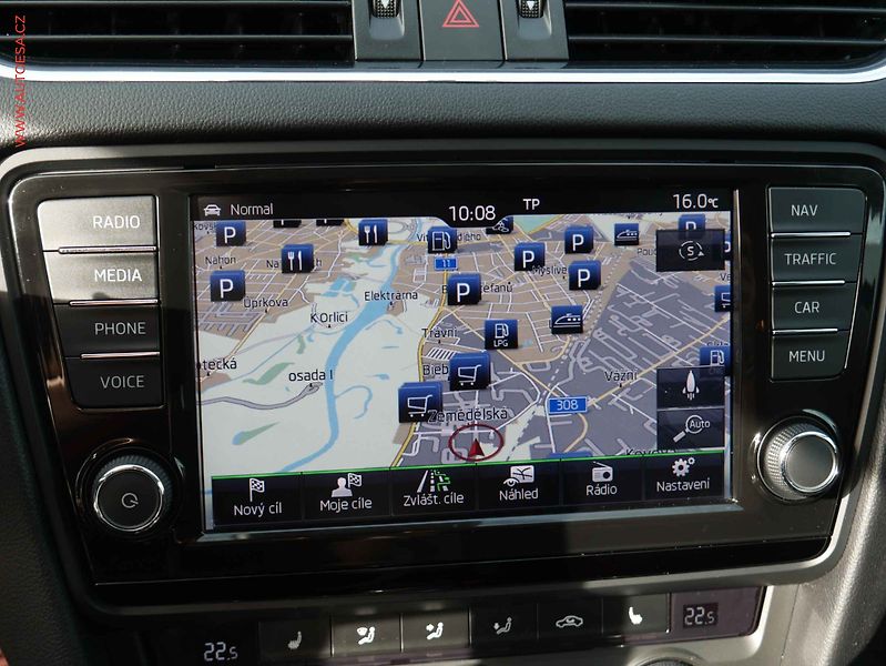 Škoda Octavia (2015) 2.0 TDi 4x4, DSG, xenon, navi - fotka 14 z 18