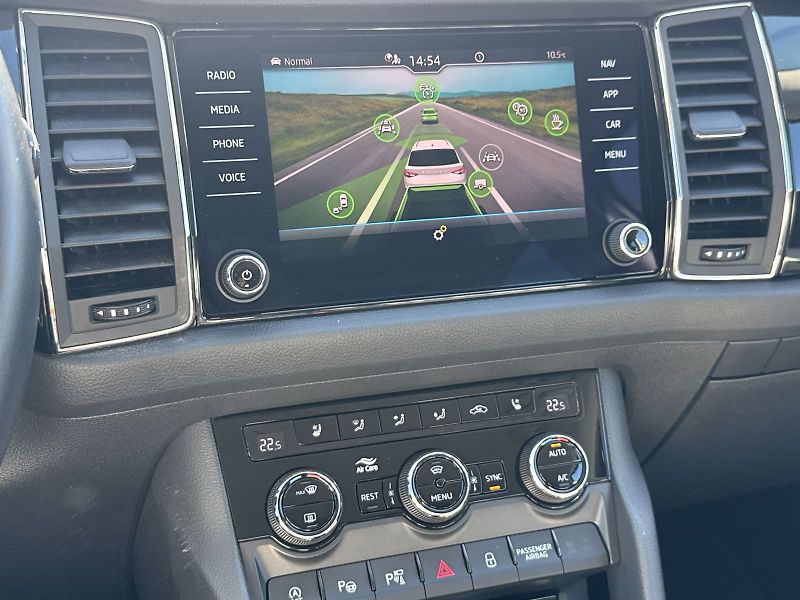 Škoda Kodiaq (2021) 2.0 TDI 4x4 DSG L&K - fotka 18 z 36