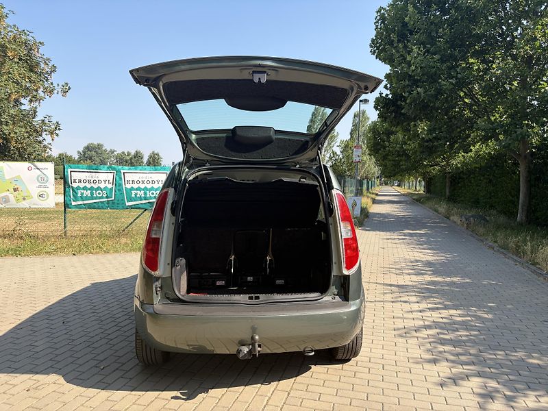 Škoda Roomster 1.6 Comfort AUTOMAT - fotka 23 z 27